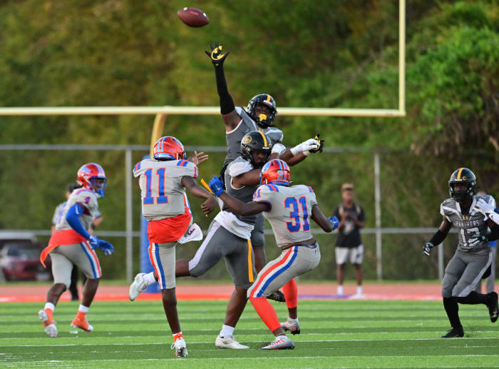 East St Louis St Frances Academy Illinois Maryland football 9-2-23 Tim Vizer 23605